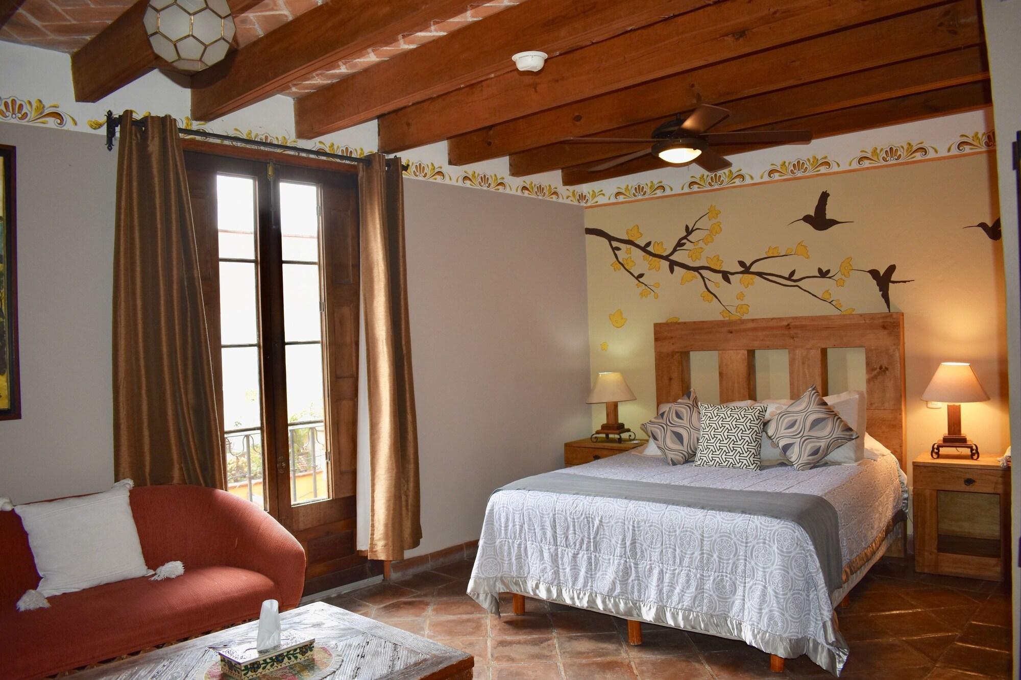 Hotel Ana Catalina And Suites Сан Мигел де Аленде Екстериор снимка