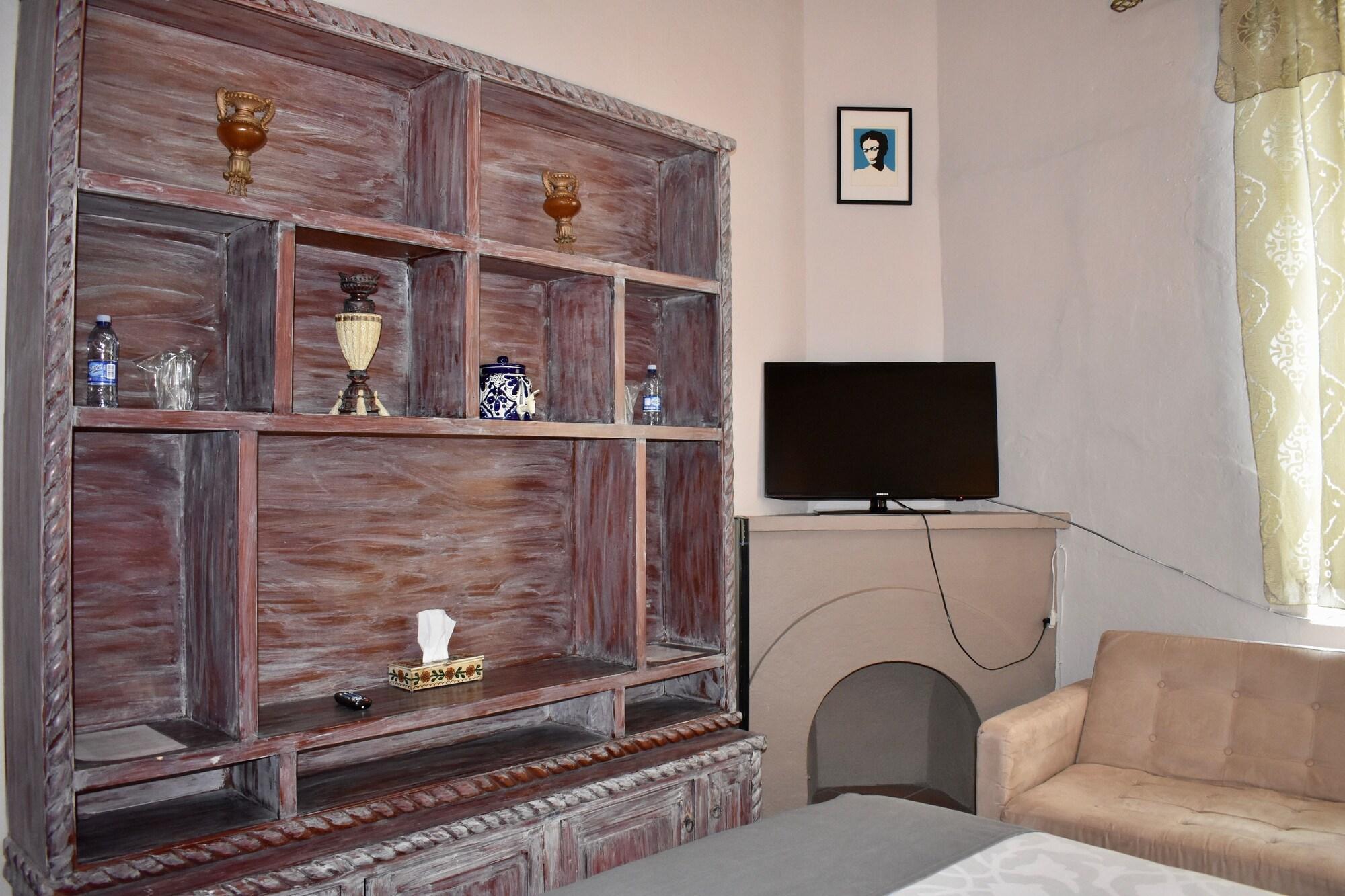 Hotel Ana Catalina And Suites Сан Мигел де Аленде Екстериор снимка