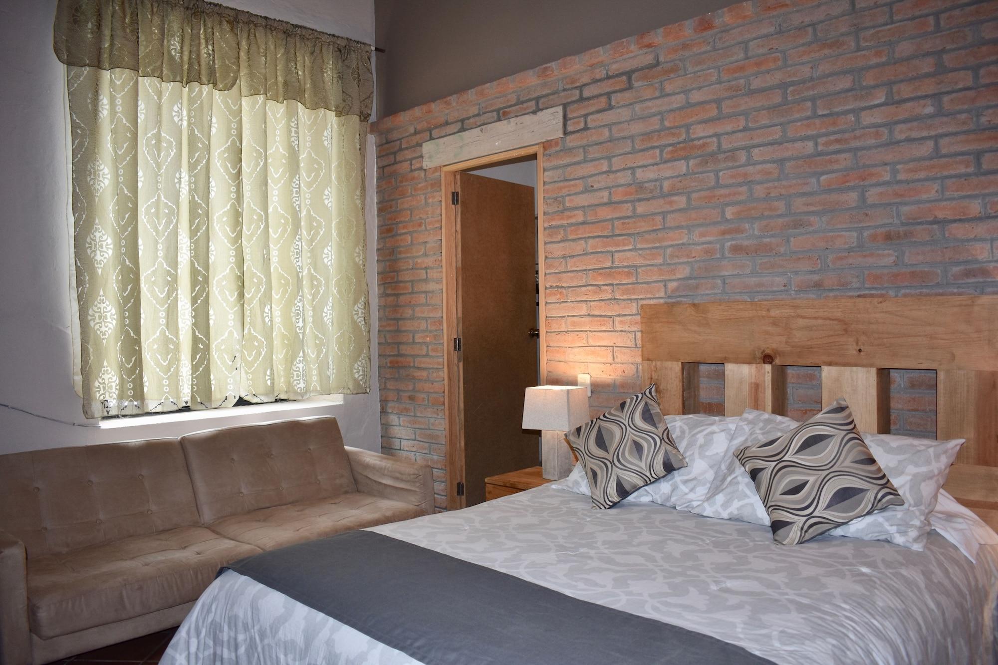 Hotel Ana Catalina And Suites Сан Мигел де Аленде Екстериор снимка