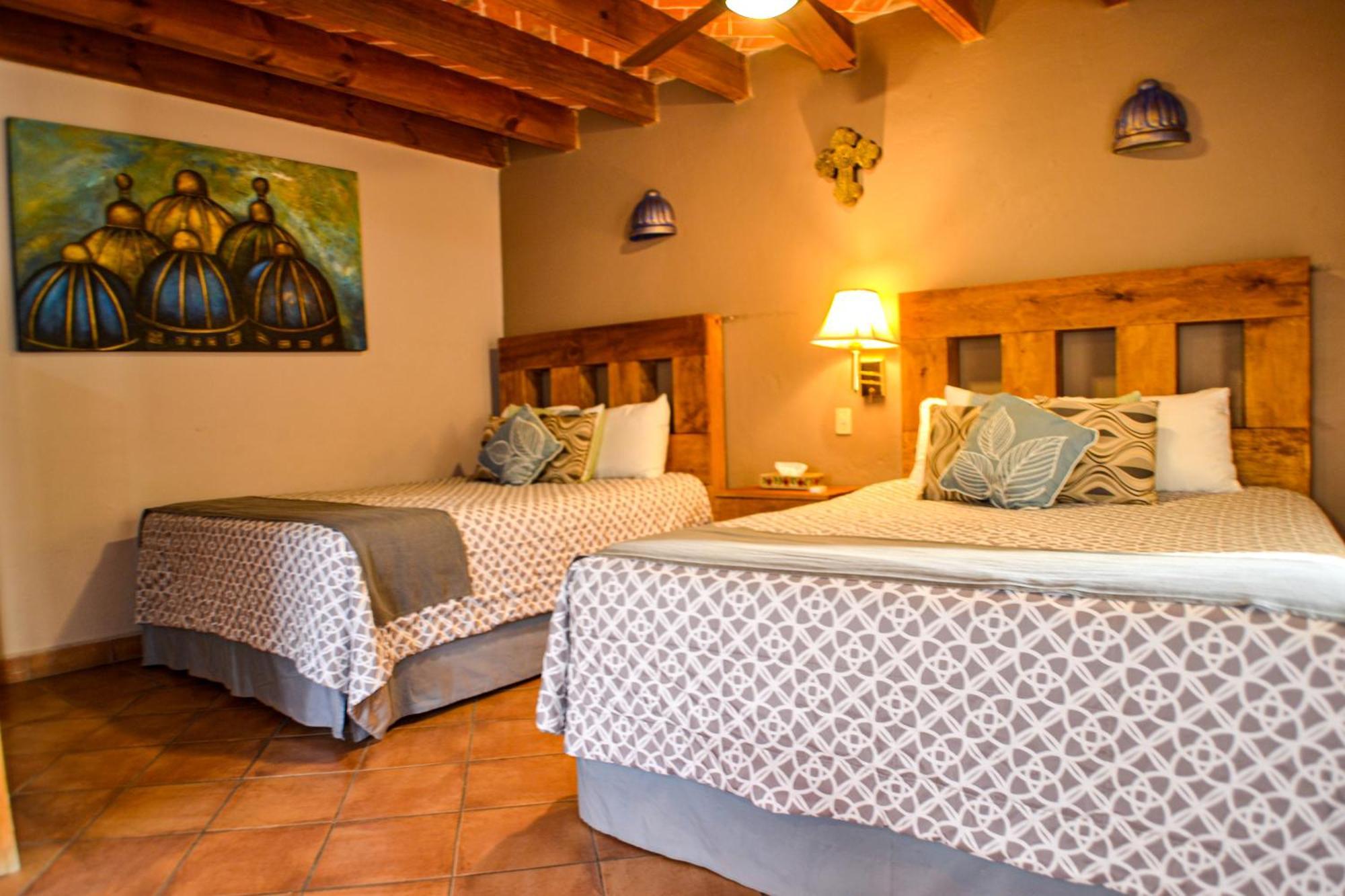 Hotel Ana Catalina And Suites Сан Мигел де Аленде Екстериор снимка