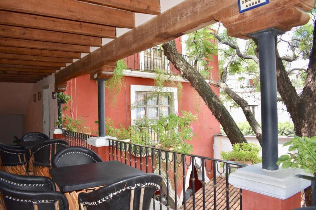 Hotel Ana Catalina And Suites Сан Мигел де Аленде Екстериор снимка