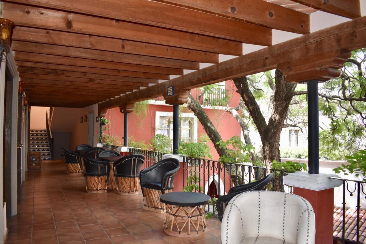 Hotel Ana Catalina And Suites Сан Мигел де Аленде Екстериор снимка